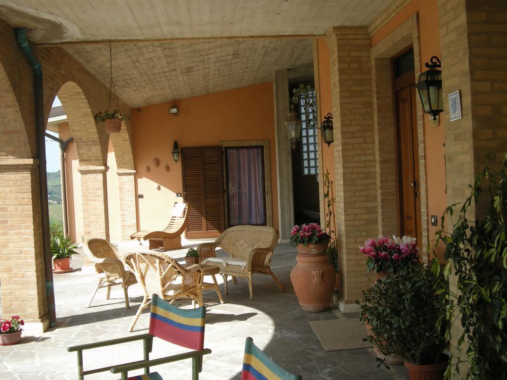 Bed And Breakfast San Martino Castignano Extérieur photo