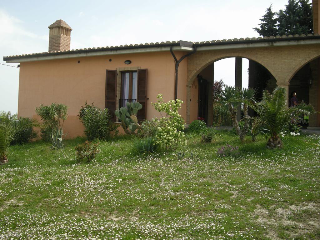 Bed And Breakfast San Martino Castignano Extérieur photo